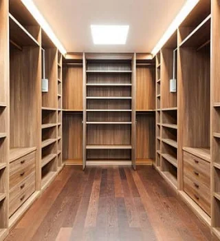 Meubles en bois Salé