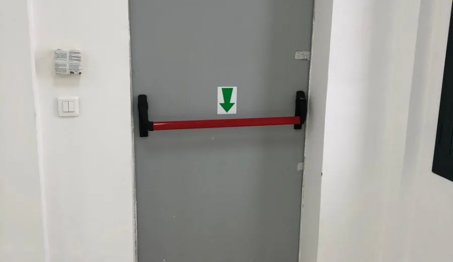 Photo 13 - NW Access